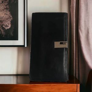 Black Gucci Leather Wallet